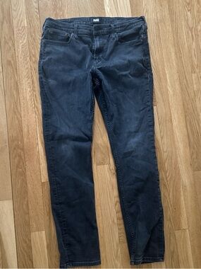 PAIGE Skinny Jeans in Charcoal Wash